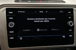 harmaa Volkswagen Passat 2019 kuva 20.