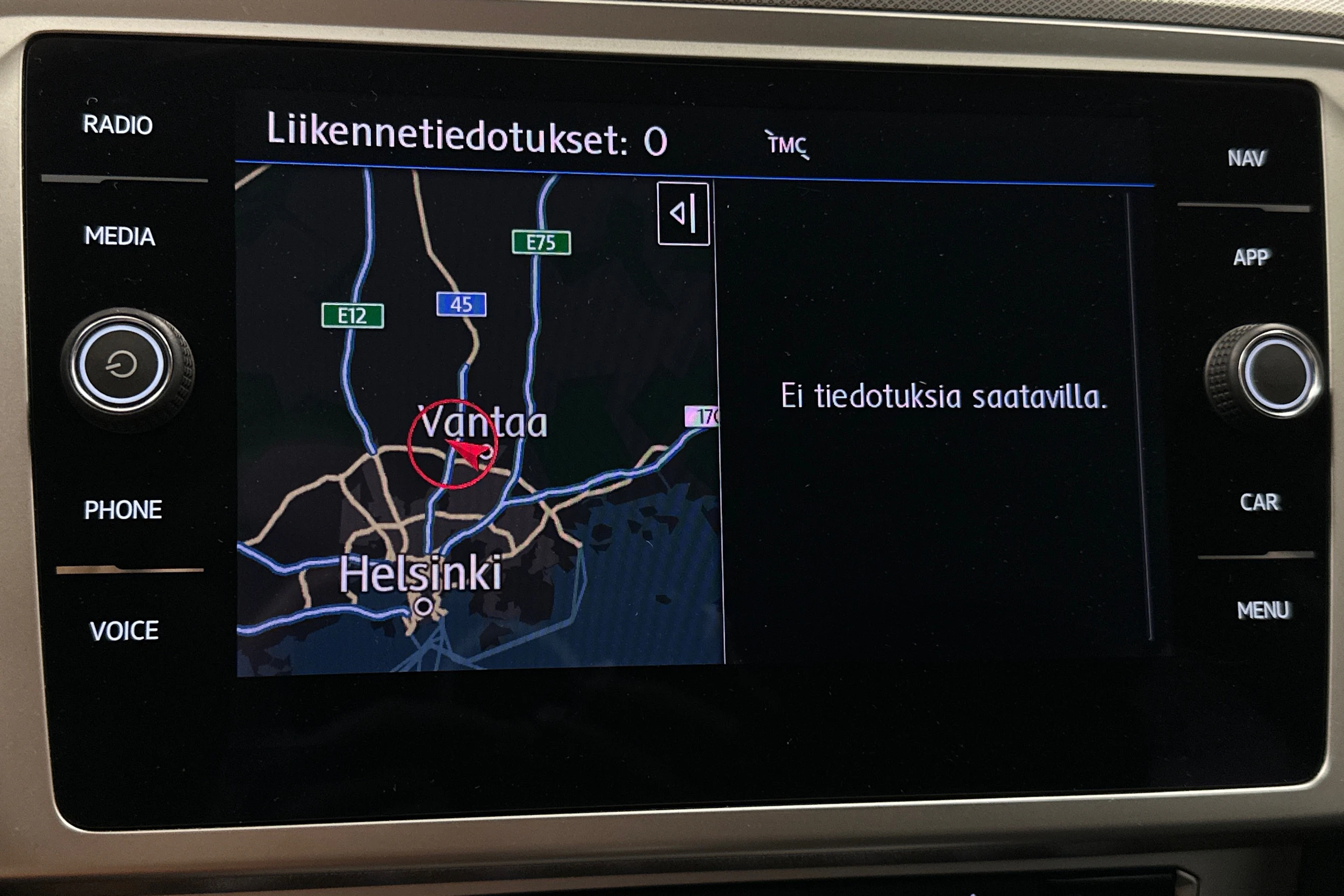 harmaa Volkswagen Passat 2019 kuva 24.