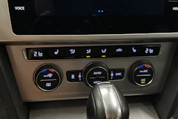 harmaa Volkswagen Passat 2019 kuva 26.