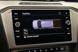 harmaa Volkswagen Passat 2019 kuva 29.