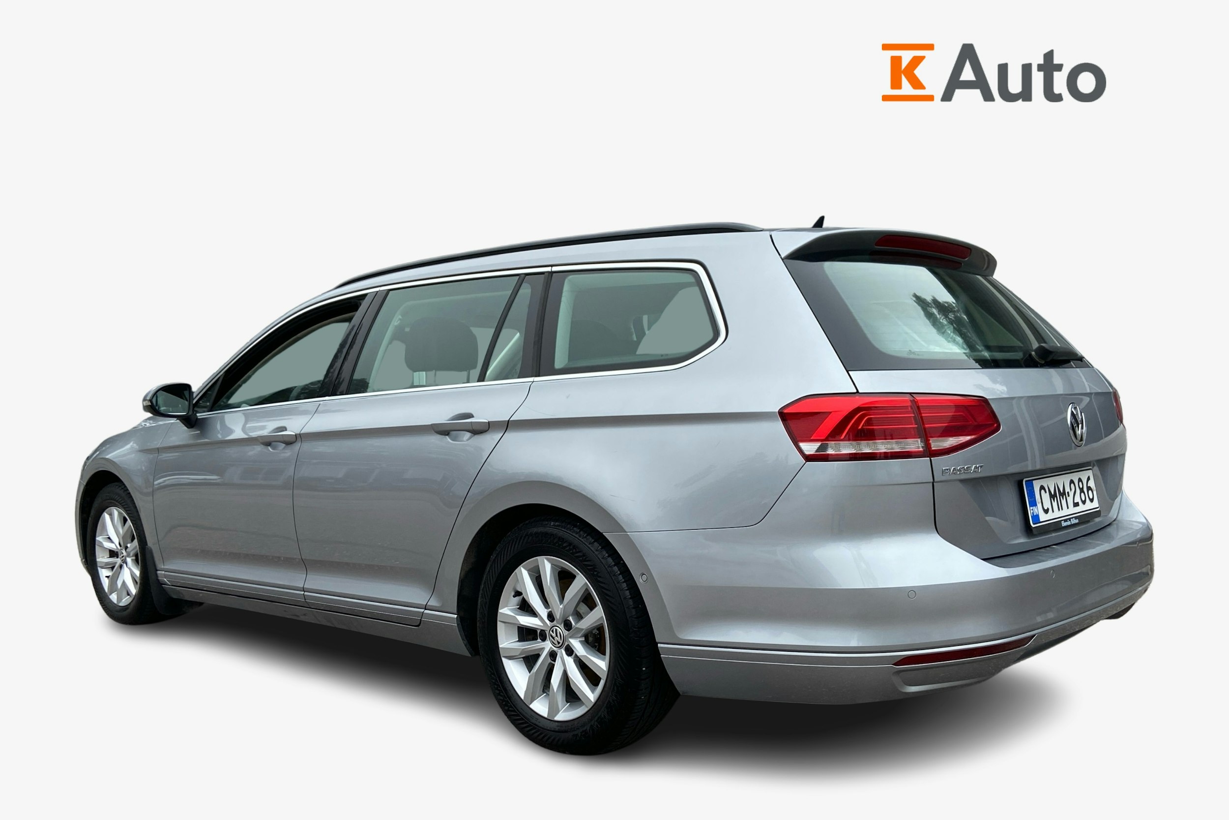 sininen Volkswagen Passat 2019 kuva 2.