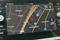 Sininen Volkswagen Passat 2019 kuva 18.