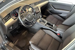 harmaa Volkswagen Passat 2019 kuva 7.