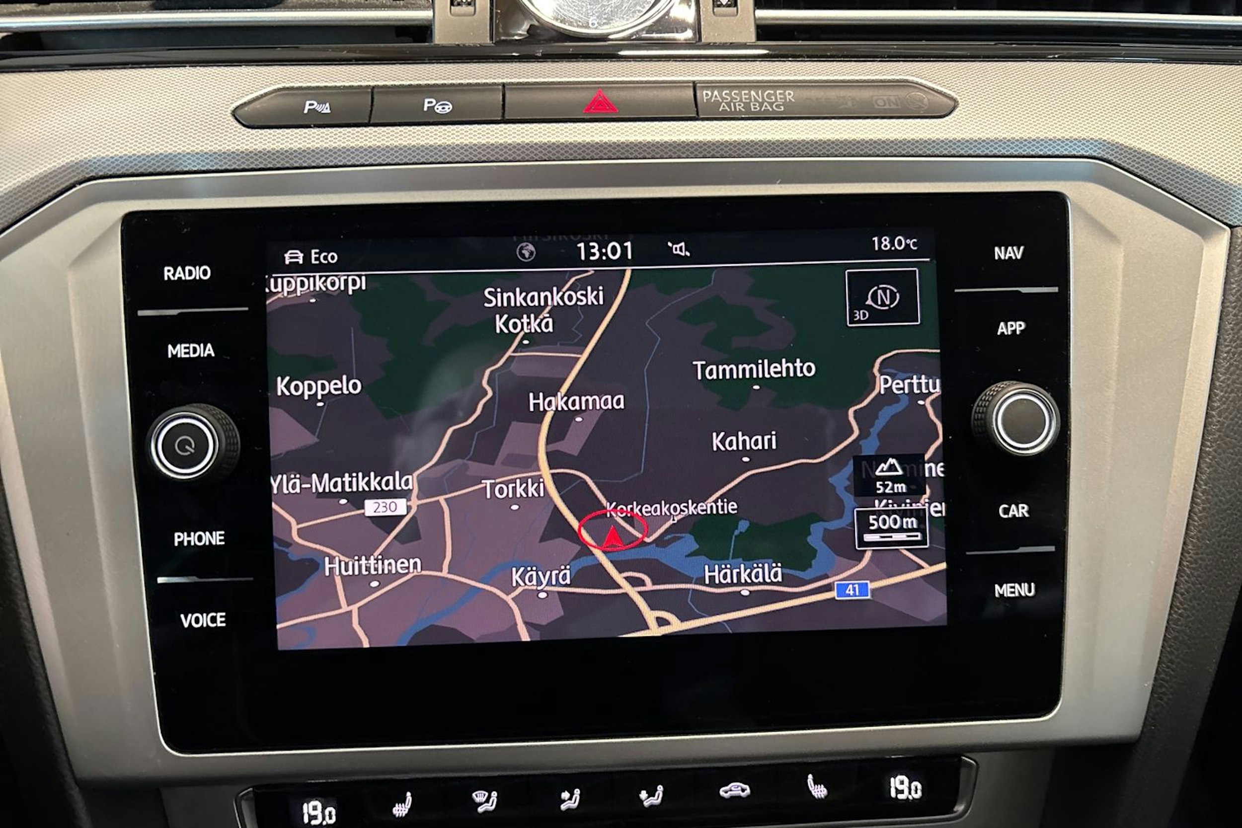 harmaa Volkswagen Passat 2019 kuva 15.