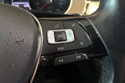 harmaa Volkswagen Passat 2019 kuva 18.