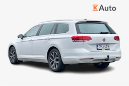 valkoinen Volkswagen Passat 2019 kuva 2.