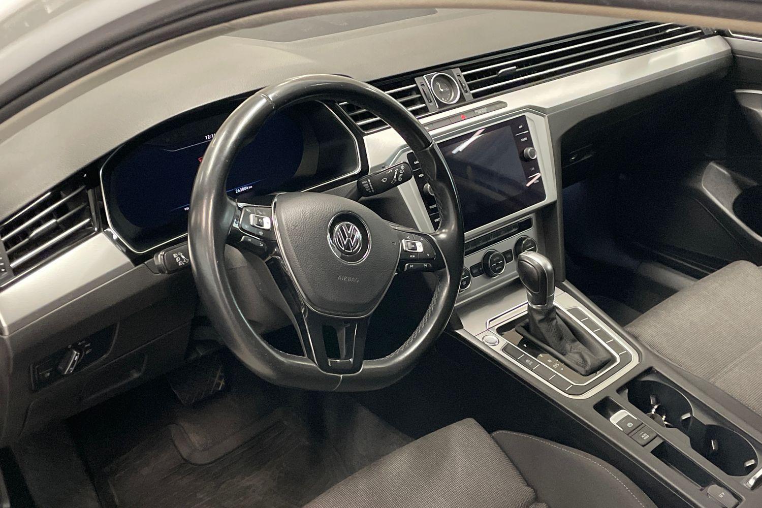Volkswagen Passat 2019, kuva 6/25