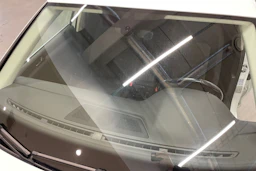 valkoinen Volkswagen Passat 2019 kuva 14.