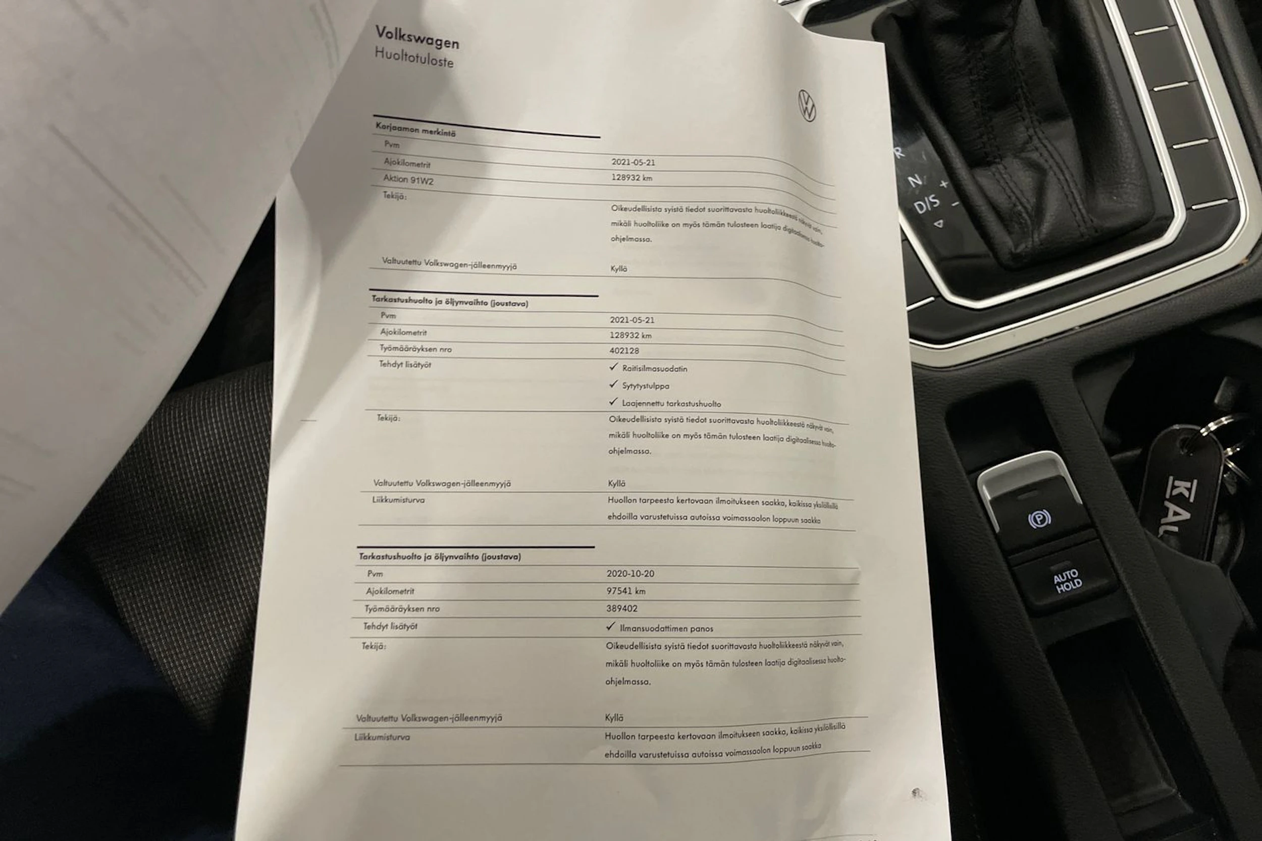 valkoinen Volkswagen Passat 2019 kuva 23.