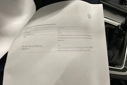valkoinen Volkswagen Passat 2019 kuva 25.