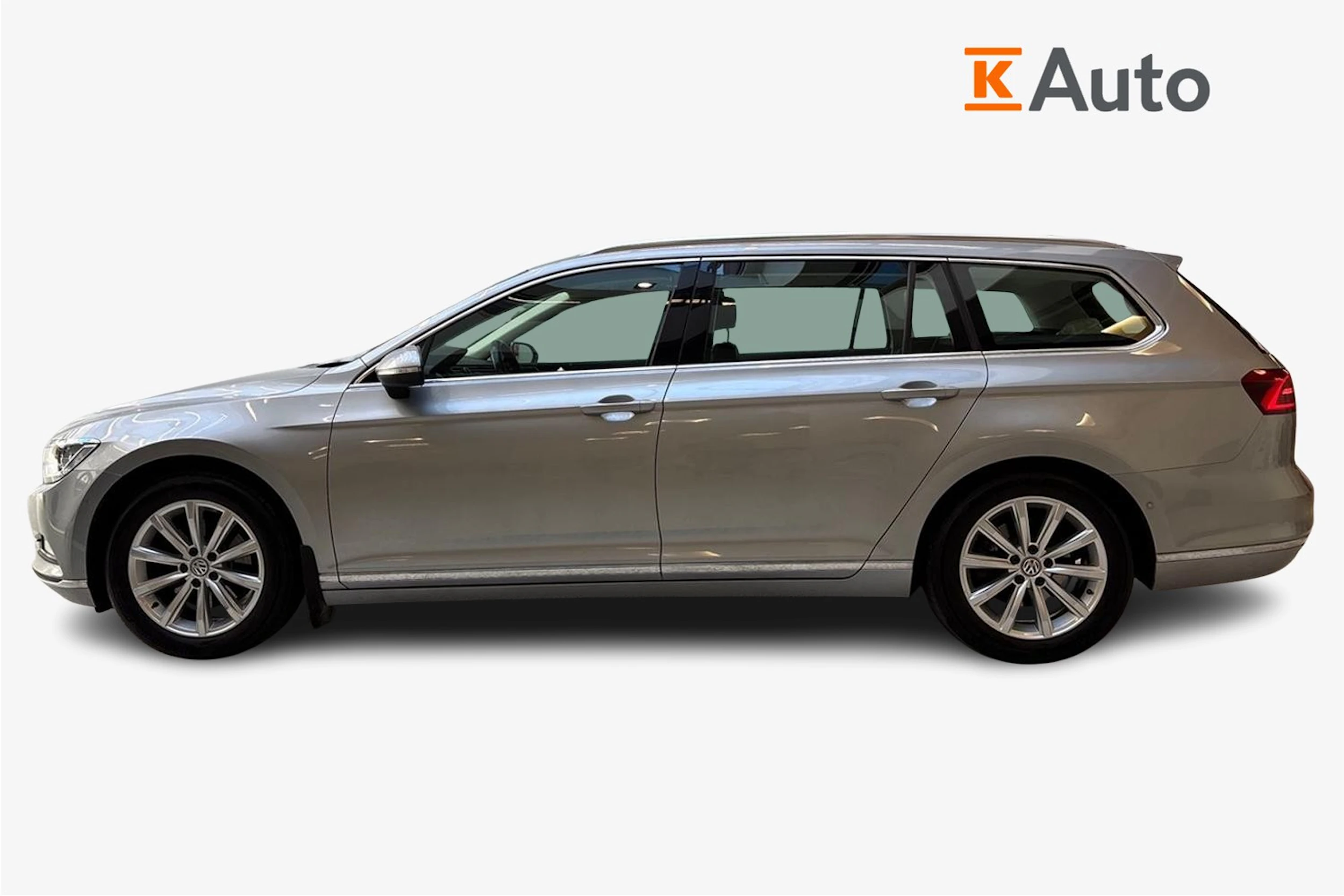 sininen Volkswagen Passat 2019 kuva 5.
