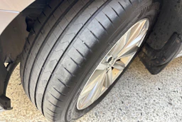 sininen Volkswagen Passat 2019 kuva 10.
