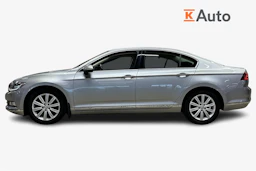 sininen Volkswagen Passat 2019 kuva 5.