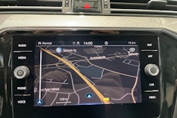 valkoinen Volkswagen Passat 2020 kuva 25.