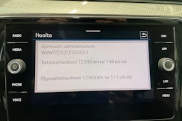 valkoinen Volkswagen Passat 2020 kuva 29.