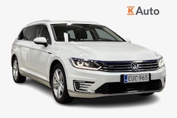 Valkoinen Volkswagen PASSAT 2019 kuva 1.