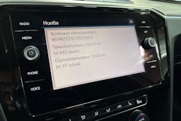 Valkoinen Volkswagen PASSAT 2019 kuva 21.