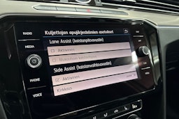 Valkoinen Volkswagen PASSAT 2019 kuva 23.