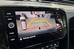 Valkoinen Volkswagen PASSAT 2019 kuva 24.