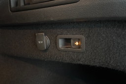 Valkoinen Volkswagen PASSAT 2019 kuva 31.