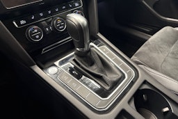harmaa Volkswagen Passat 2019 kuva 15.