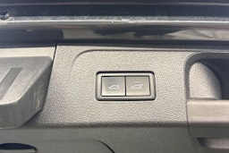 harmaa Volkswagen Passat 2019 kuva 23.