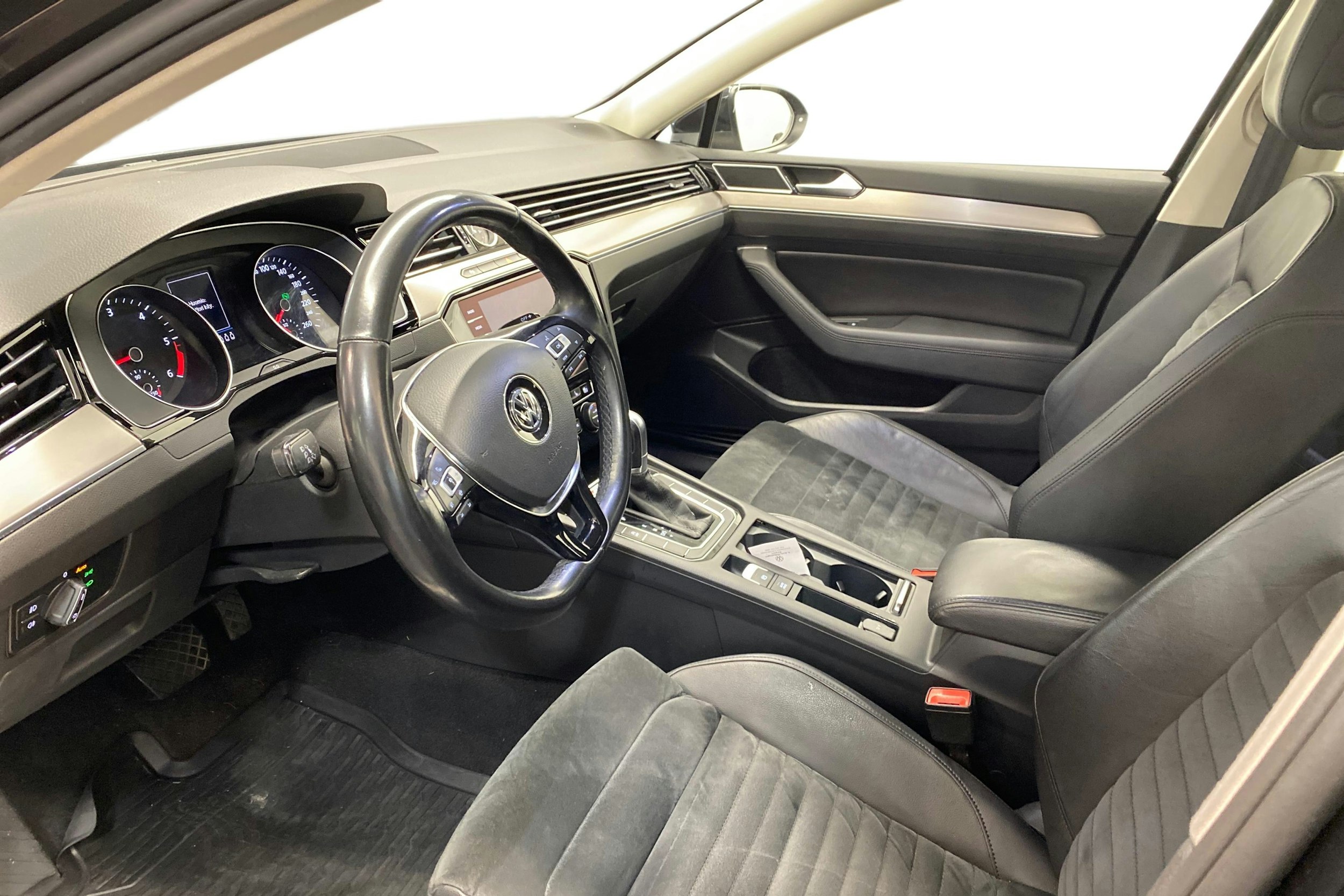 Volkswagen Passat 2019 kuva 7.