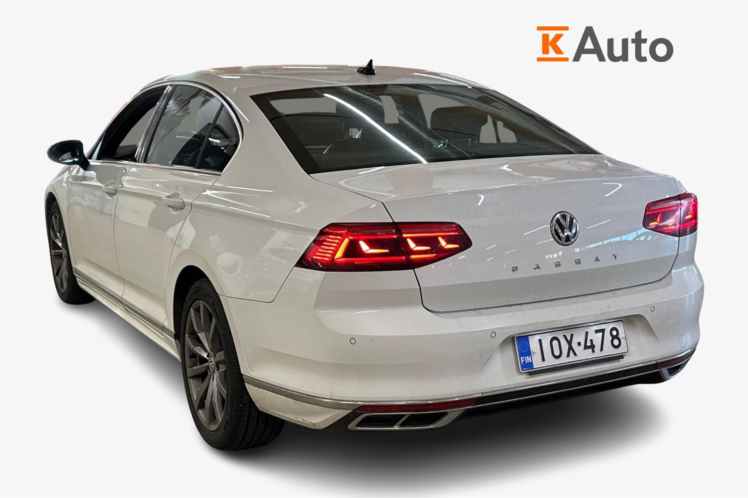 Volkswagen Passat 2019, photo 2/3