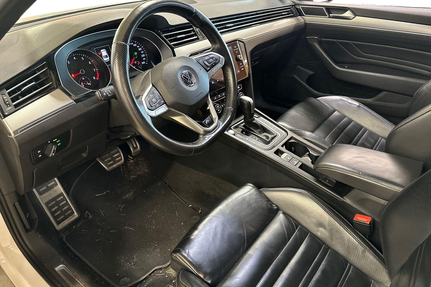 Volkswagen Passat 2019, photo 3/3