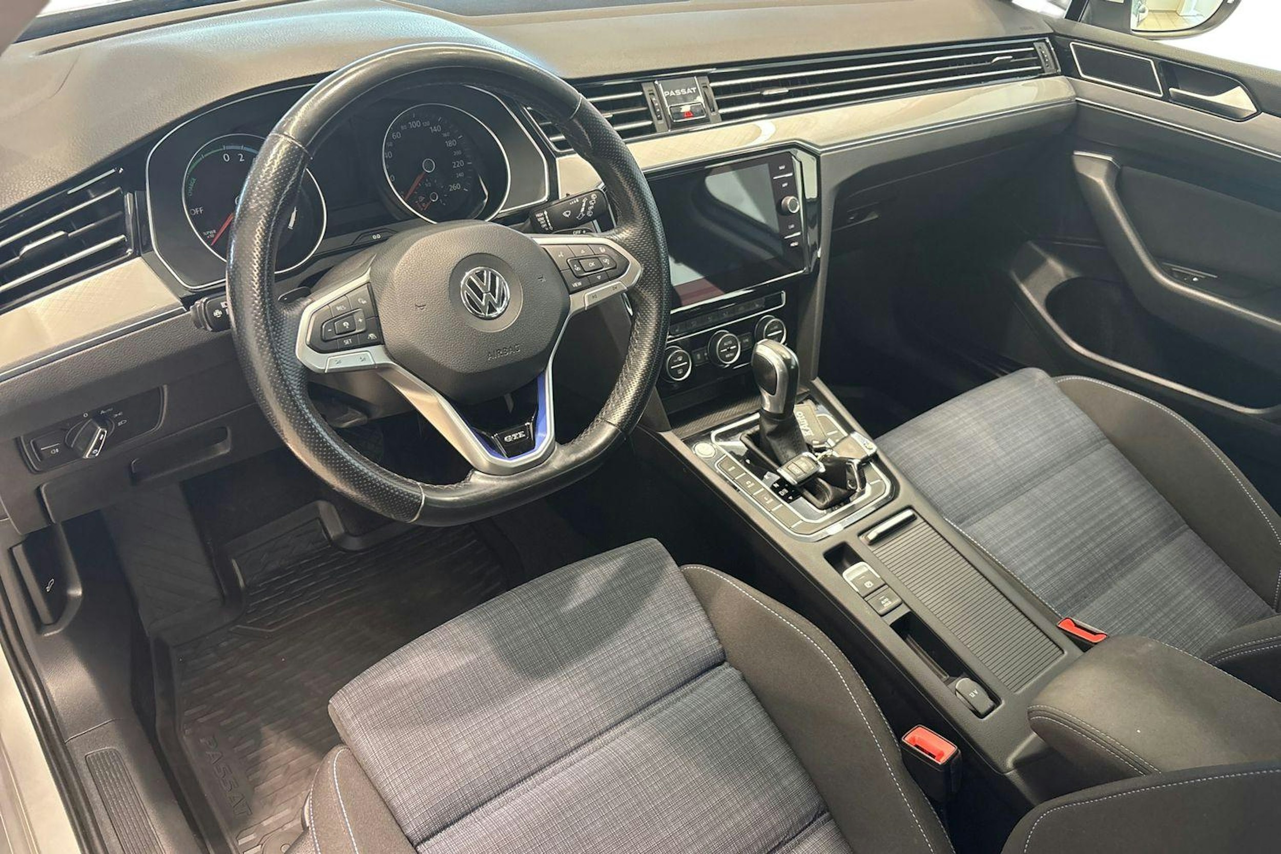 Hopea Volkswagen PASSAT 2019 kuva 7.