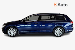 sininen Volkswagen Passat 2019 kuva 5.