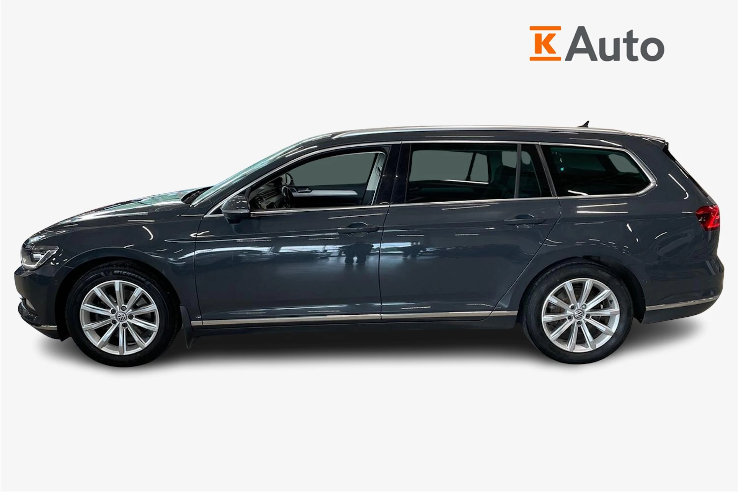 harmaa Volkswagen Passat 2019 kuva 5.