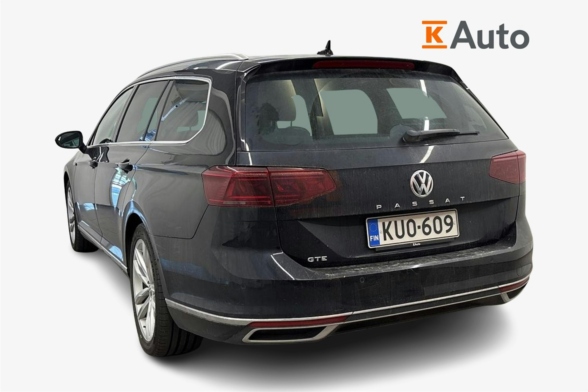 musta Volkswagen Passat 2019 kuva 2.
