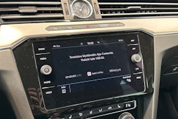 Valkoinen Volkswagen PASSAT 2019 kuva 23.