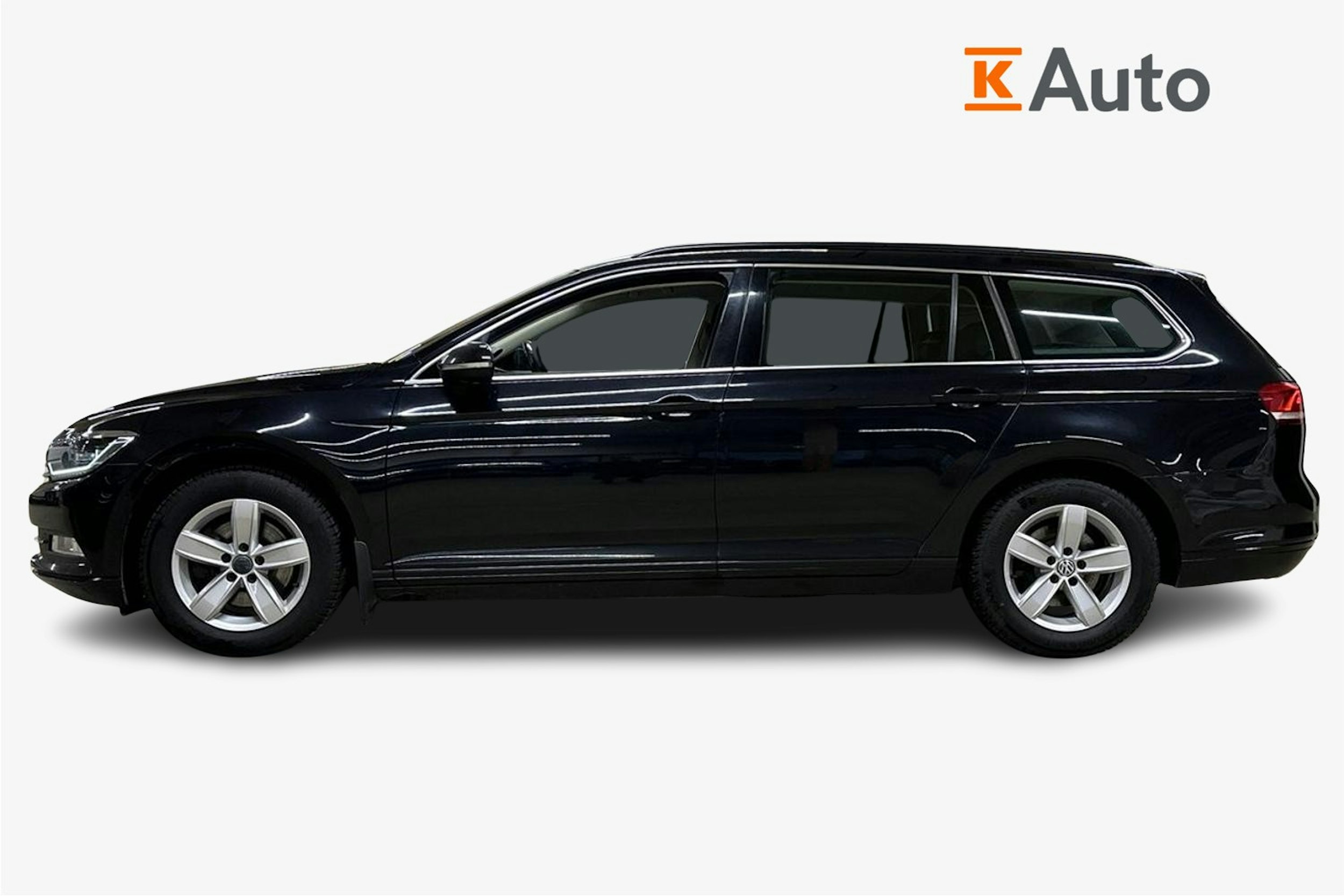 musta Volkswagen Passat 2019 kuva 6.