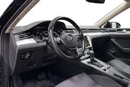 musta Volkswagen Passat 2019 kuva 7.