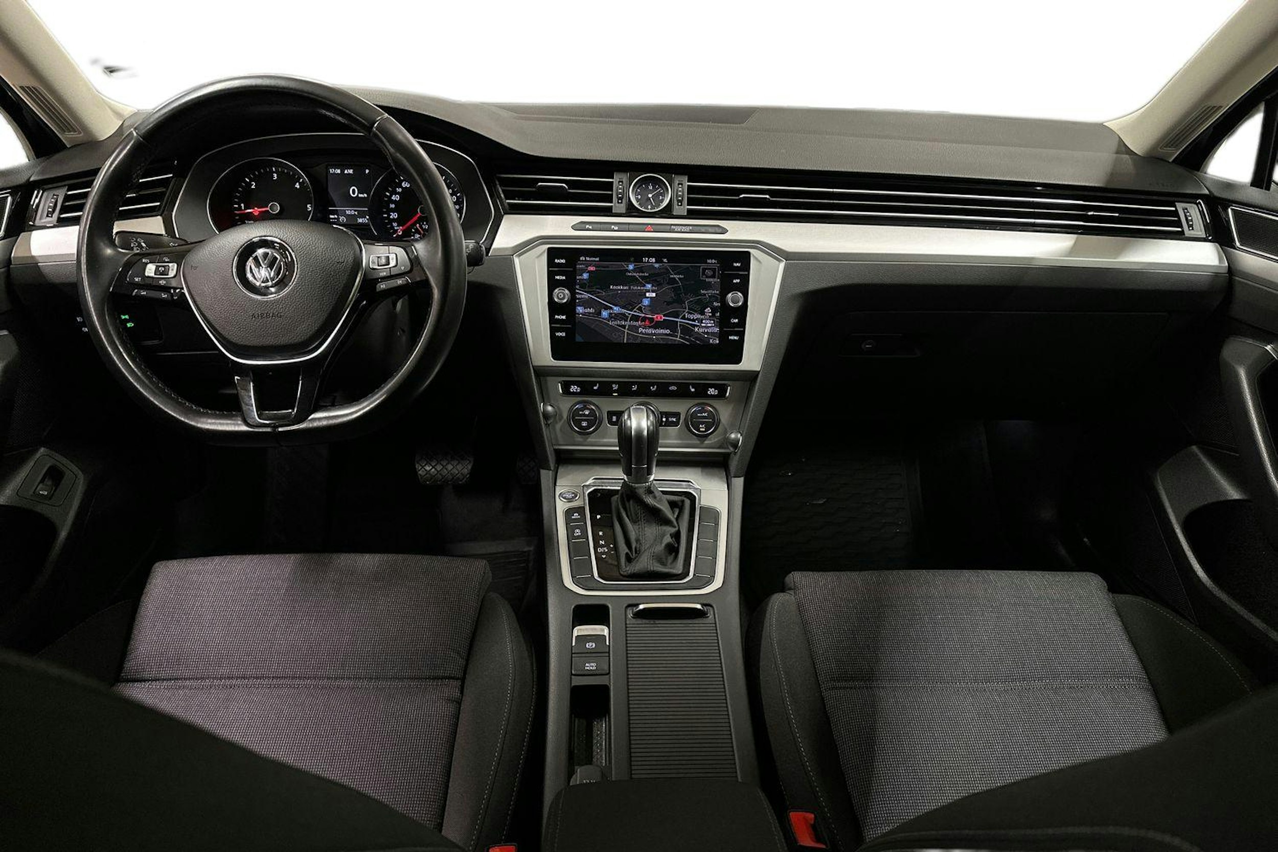 musta Volkswagen Passat 2019 kuva 9.