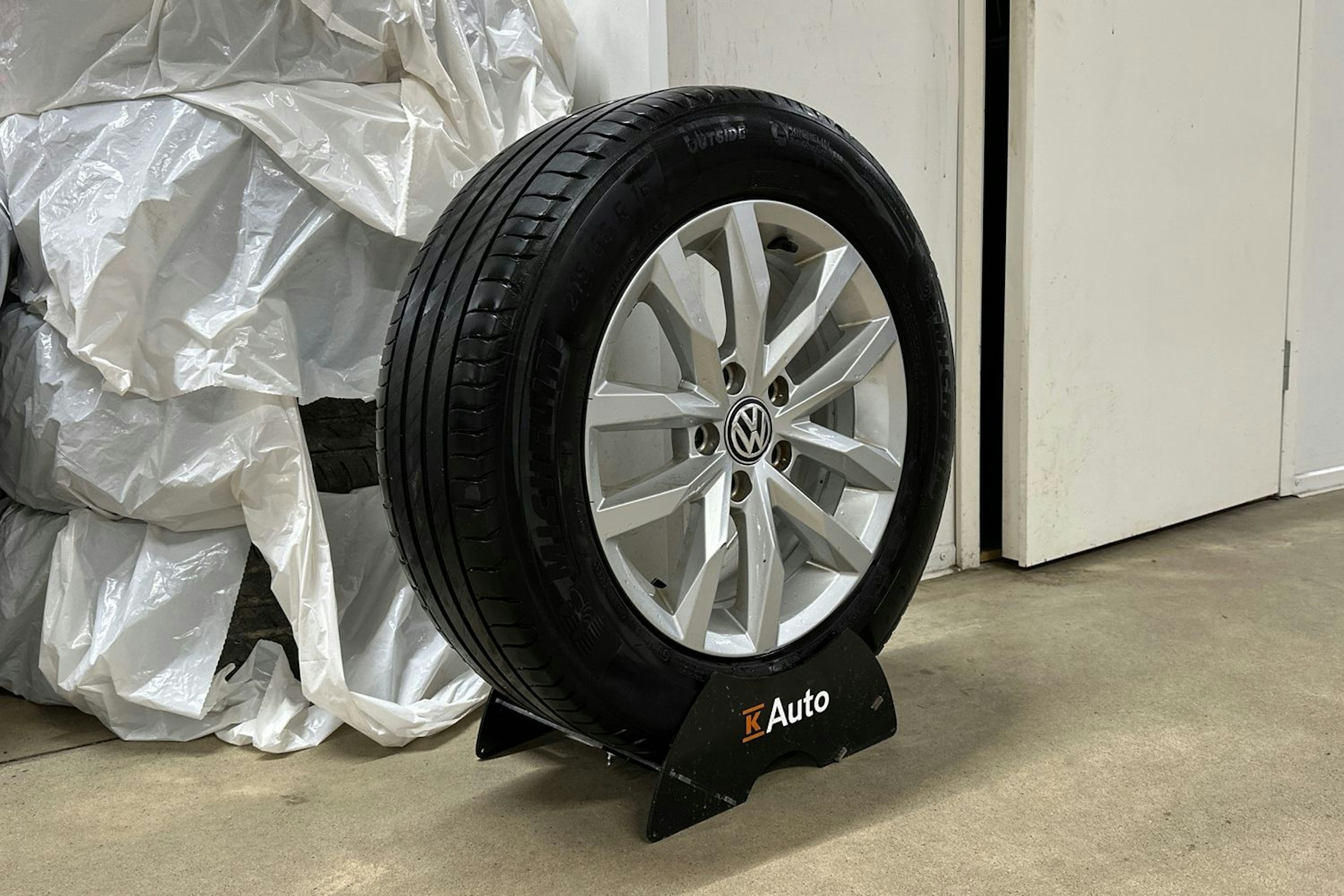 musta Volkswagen Passat 2019 kuva 13.