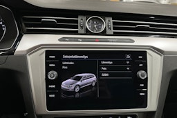 musta Volkswagen Passat 2019 kuva 20.