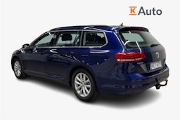 sininen Volkswagen Passat 2019 kuva 5.