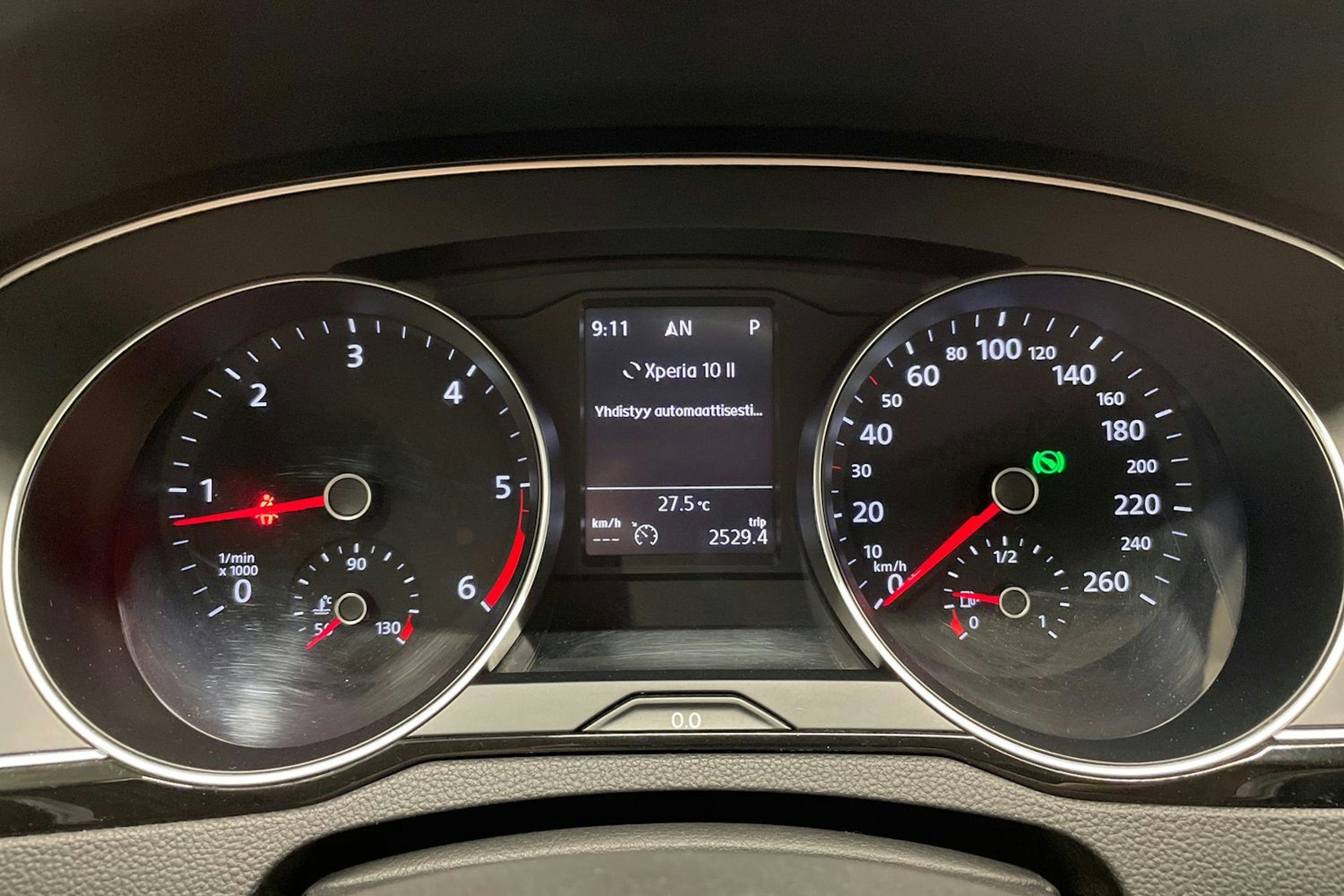 sininen Volkswagen Passat 2019 kuva 19.