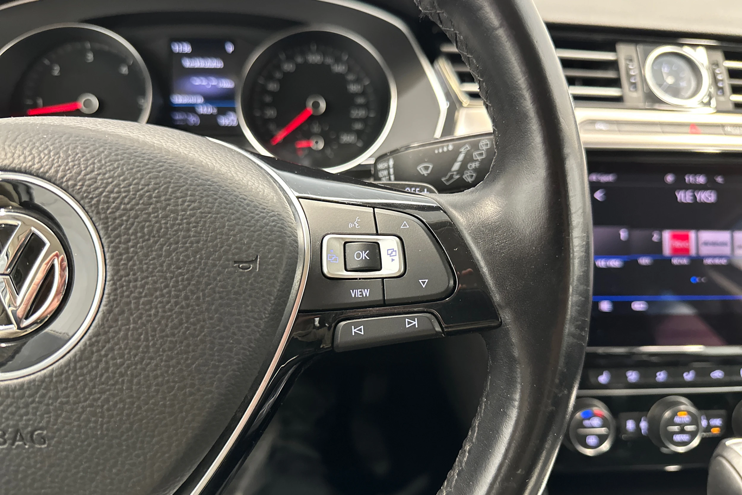 hopea Volkswagen Passat 2019 kuva 18.