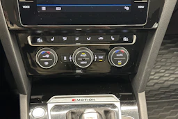 hopea Volkswagen Passat 2019 kuva 24.