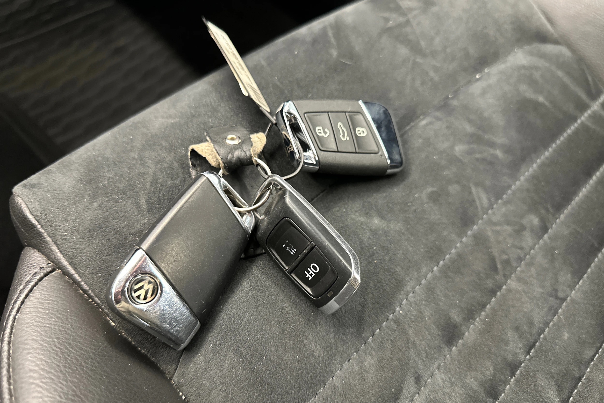 hopea Volkswagen Passat 2019 kuva 25.