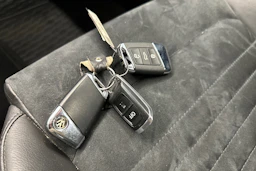 hopea Volkswagen Passat 2019 kuva 25.