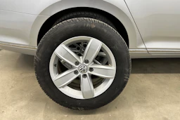 hopea Volkswagen Passat 2019 kuva 27.