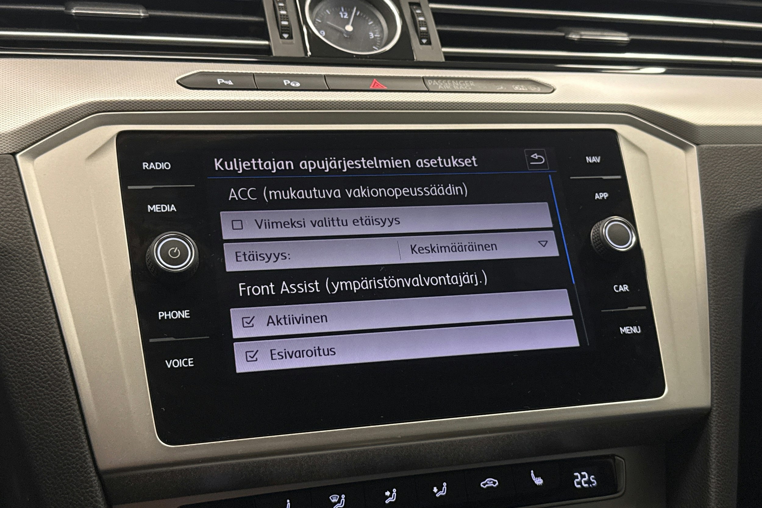 hopea Volkswagen Passat 2019 kuva 15.