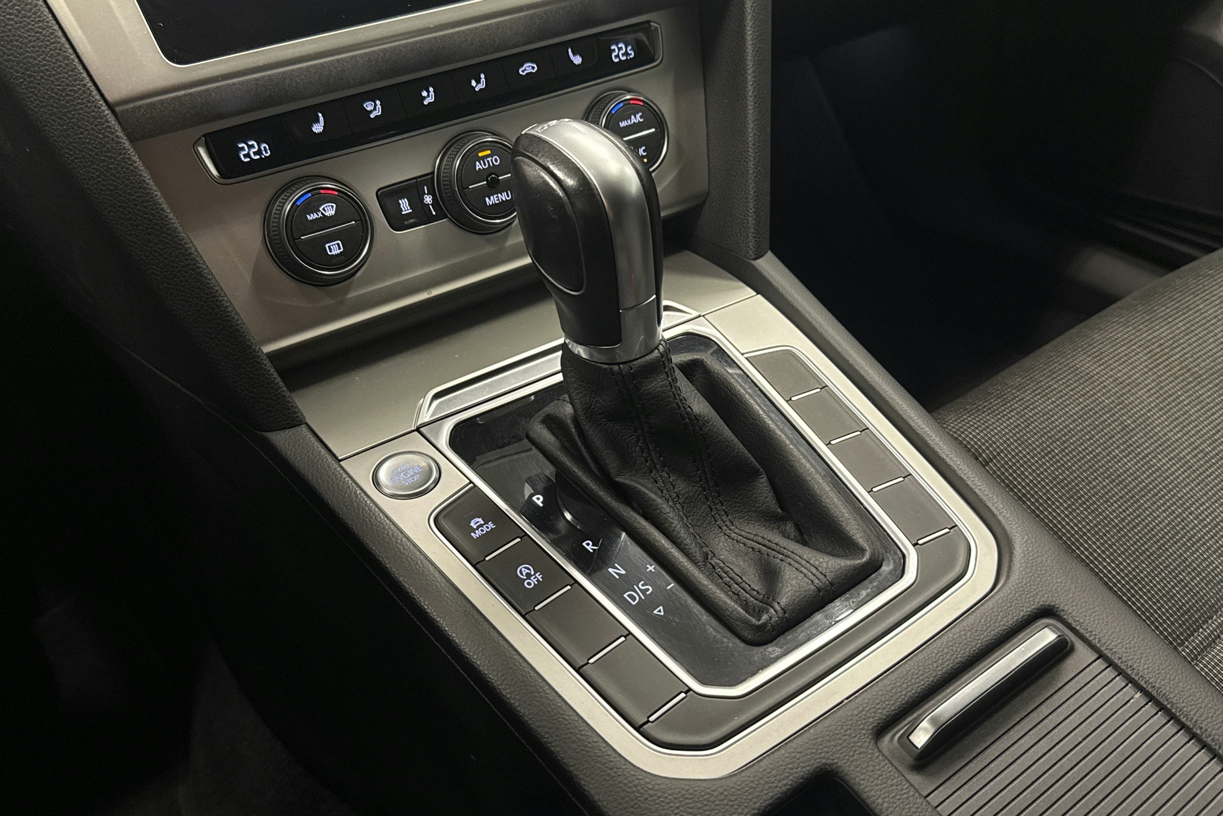 hopea Volkswagen Passat 2019 kuva 21.