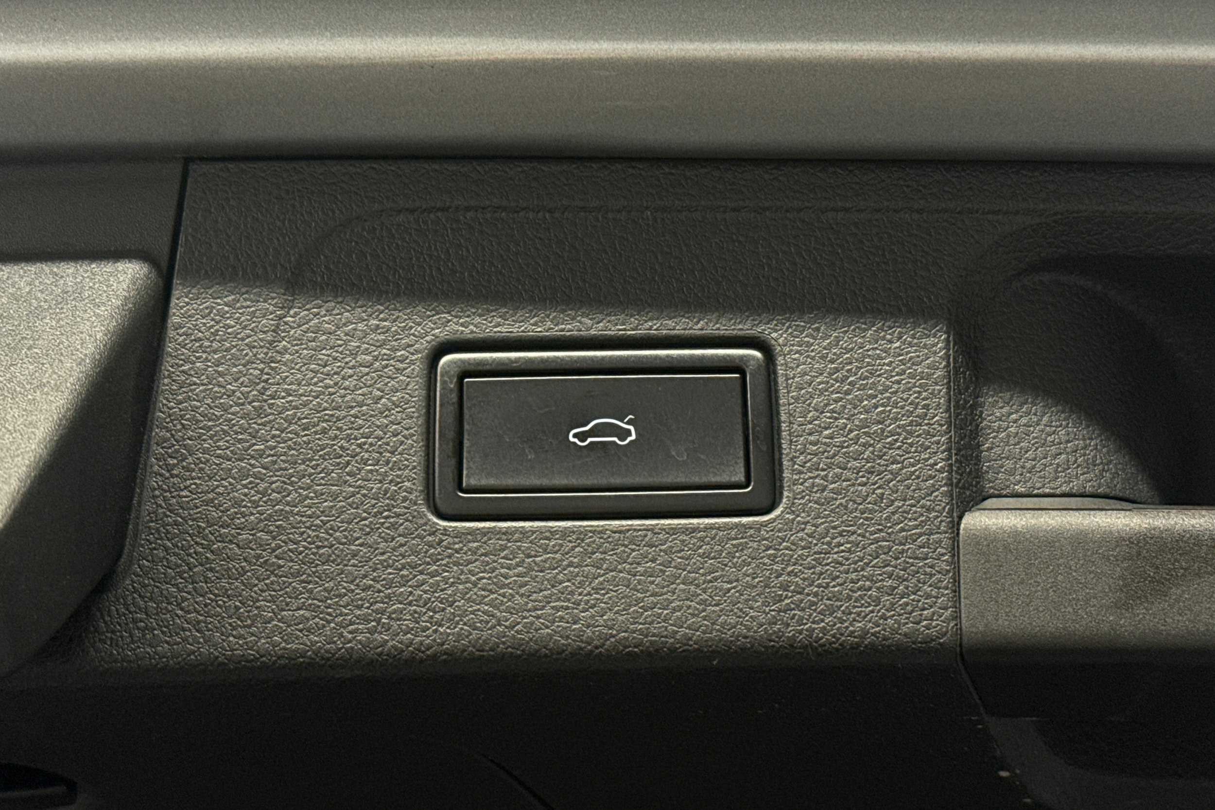 hopea Volkswagen Passat 2019 kuva 25.