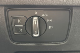 sininen Volkswagen Passat 2019 kuva 19.